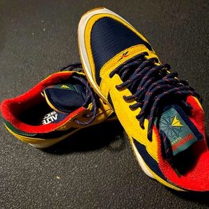 Men’s Reebok classic multicolor